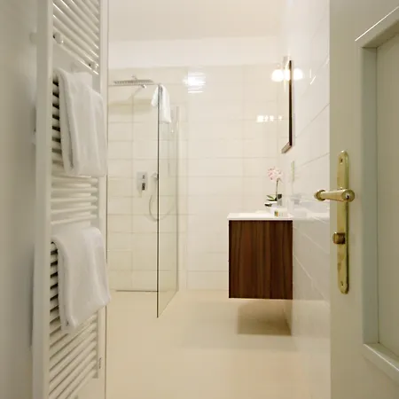Apartment Alveo Prague