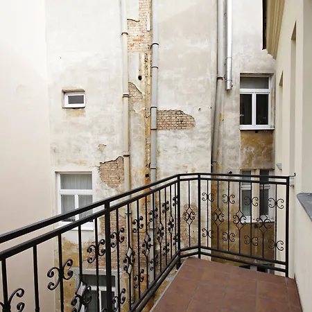 Alveo * Prague