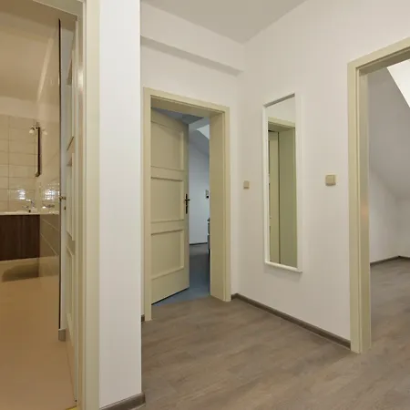 Alveo 4* Prague